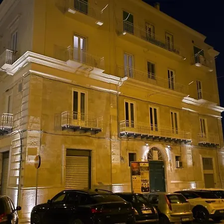 Antica Dimora Sul Mare - Luxury Central Apartments - Molfetta Exterior photo