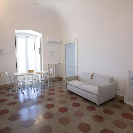 Antica Dimora Sul Mare - Luxury Central Apartments - Molfetta Exterior photo